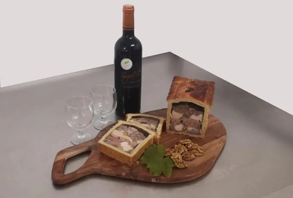 Pâté en croûte au foie gras de canard