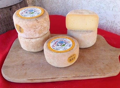 Tomette entière au lait cru de vache - 750 g