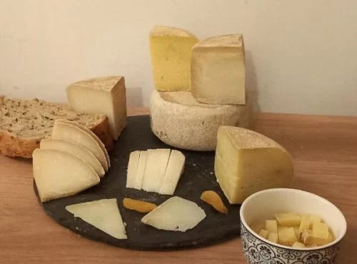 L'assortiment de caractère - Tomette de vache et de chèvre, fromages frais de vache et de chèvre