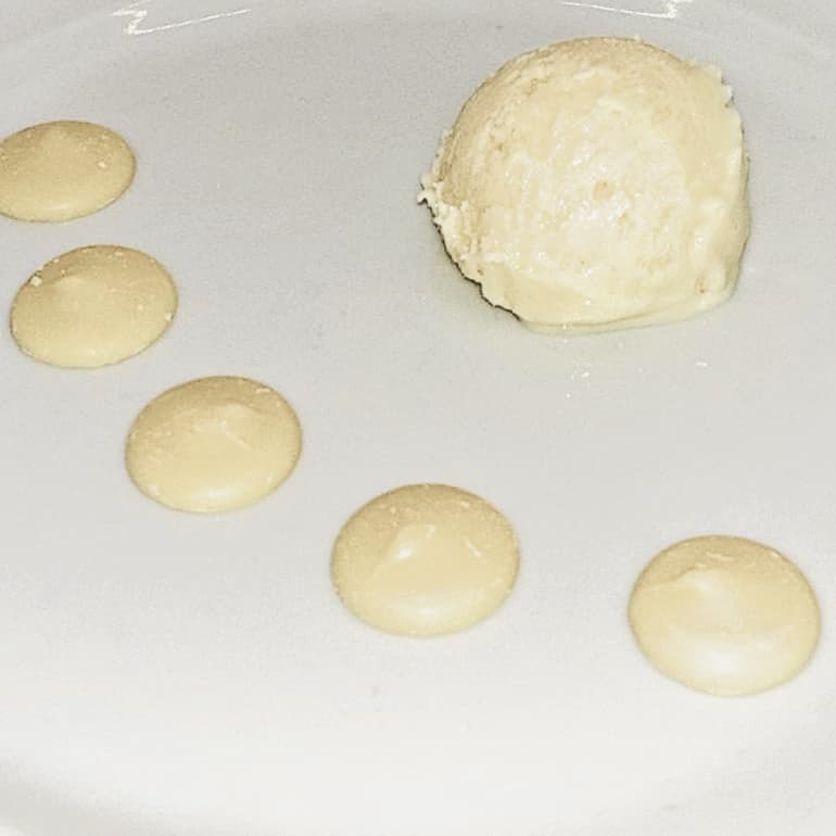 Glace aux Œufs Chocolat Blanc