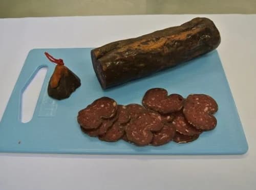 Lot de 4 saucissons fumés: sanglier, chevreuil, cerf, mouton