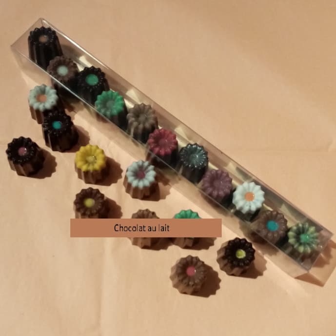 Canelés en chocolat au lait